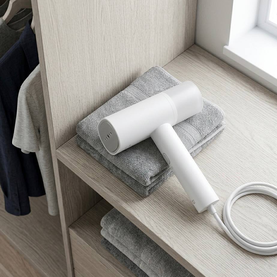 CLEANORA™ Handheld Garment Steamer